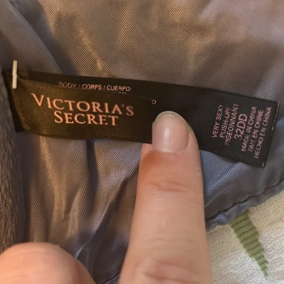 Victoria Secret Racerback Bra - Picture 3 of 3